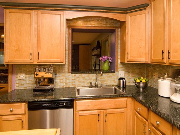 5th image of 20 Clarks Ln