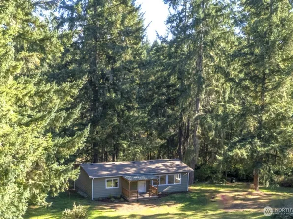 407 195th Avenue SW, Lakebay, WA 98349