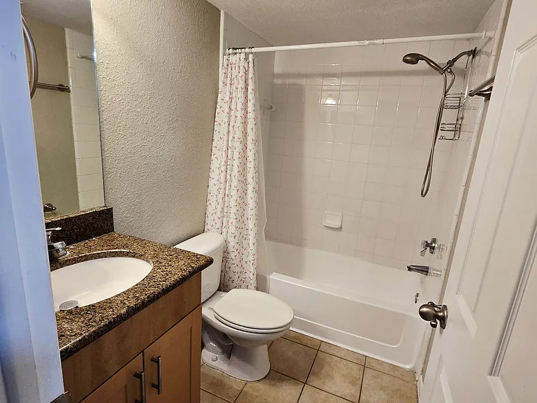5582 Baywater Dr — Photo 18