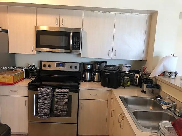 11155 SW 5th Pl #205 — Photo 2