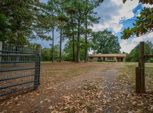 212 Polk Rd #88, Mena, AR 71953