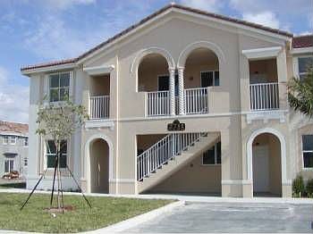 1st image of 5975 Sunset Dr Ste 407