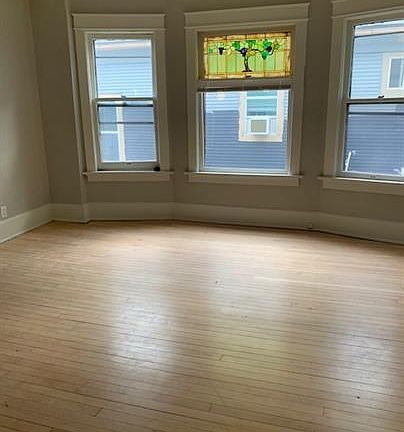 4th image of 2955 N Cramer St