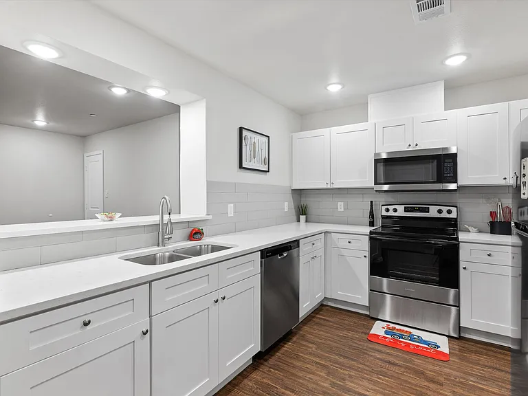 6200 Wilhitte Dr — Photo 29