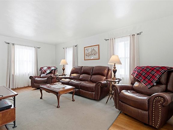 5th image of 25 Capitol Ct