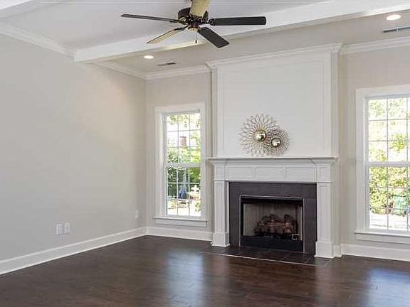 5th image of 2728 Tammerack Ln SE