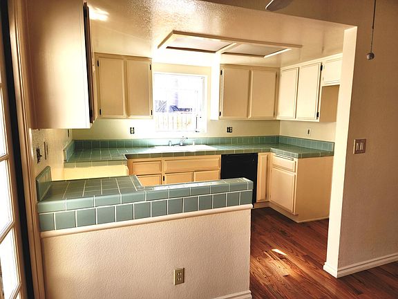 Kitchen opens to the Dining Room