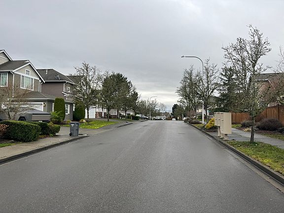 4th image of 1242 68th St SE