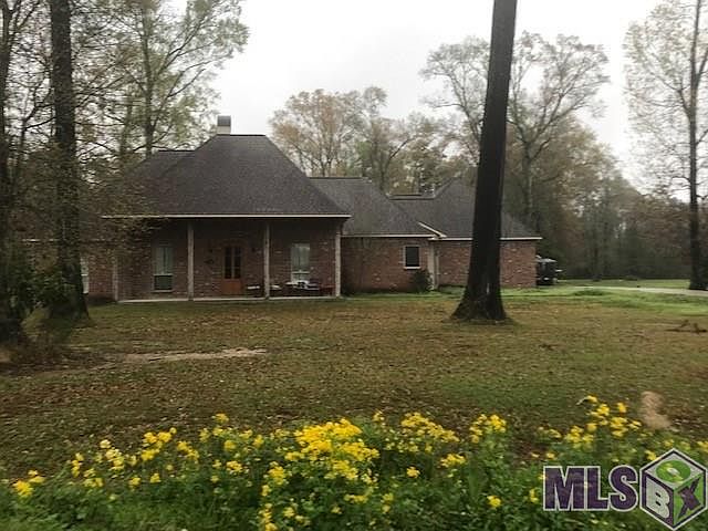 1st image of 17040 Woodside Dr