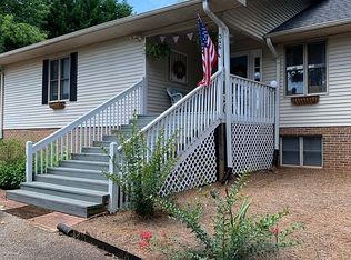 346 Chickasaw Dr, Westminster, SC 29693