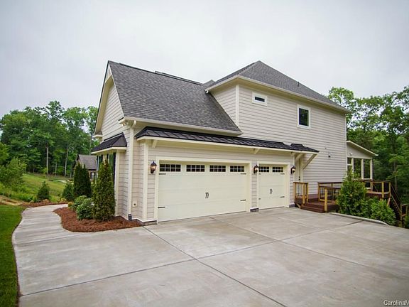 2nd image of 126 Montclair Dr #560