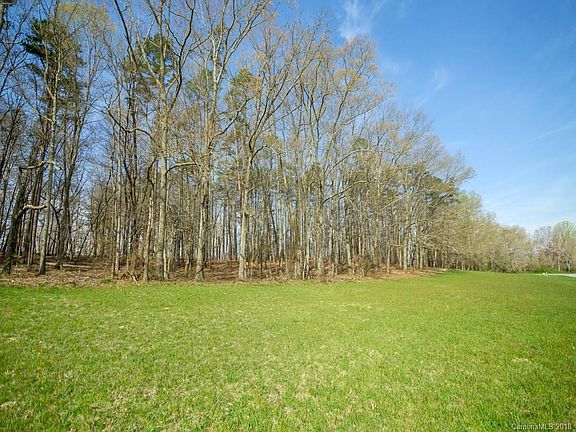 2nd image of 581 Skytop Farm Ln Lot 23