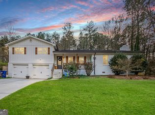 6898 Lakeshore Dr, Douglasville, GA 30135