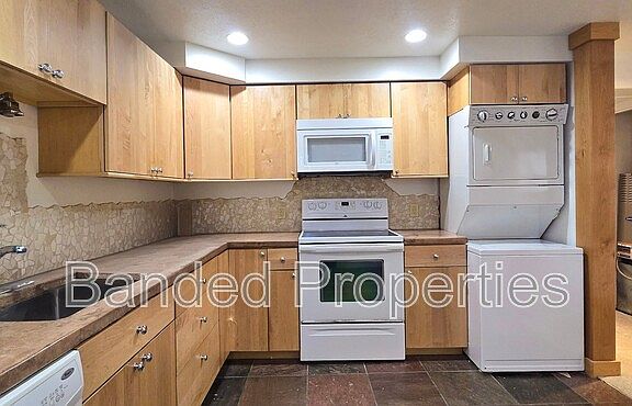 3rd image of 5800 Main Point Blvd