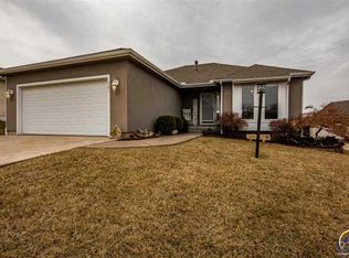 929 SW Woodbridge Ct, Topeka, KS 66606