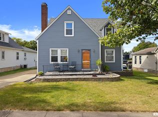 203 N Franklin St, Roanoke, IL