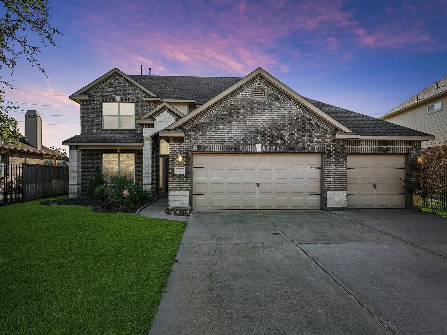 4 bed, 3.5 bath, 2650 sqft, $3,150 — Photo 2