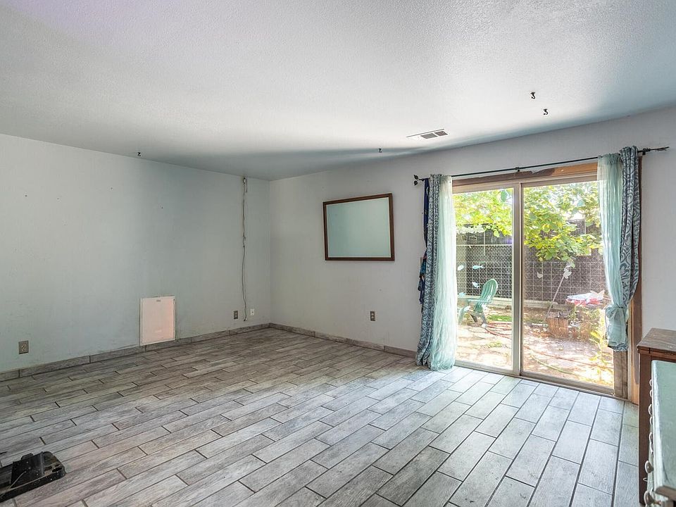 20933 Fox Hunt Dr, Cottonwood, CA 96022 | Zillow
