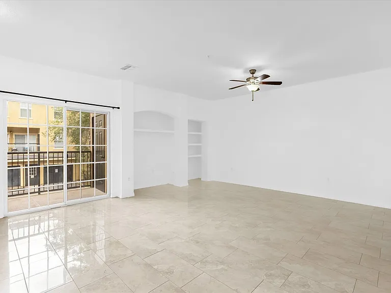 122 Vista Verdi Cir #232 — Photo 2