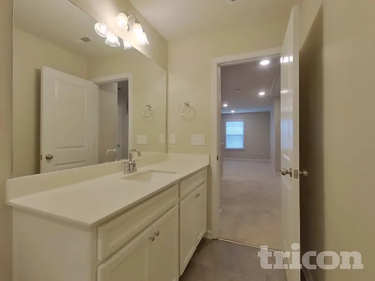 83 Leyland Ct — Photo 13