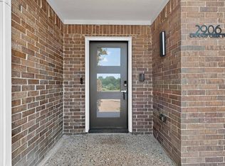 2906 Crooked Creek Dr, Carrollton, TX 75007