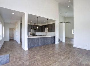 1220 Mulberry Cir, Hollister, CA