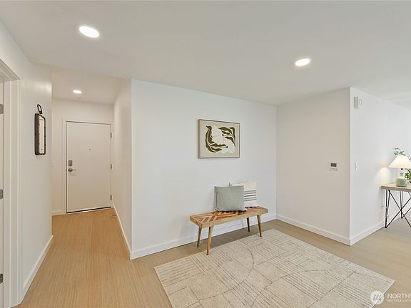 4th image of 5819 Phinney Avenue N #206