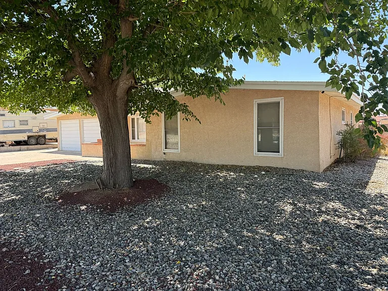 6028 Downey St NE — Photo 30