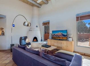 1 Baya Ct, Santa Fe, NM 87508