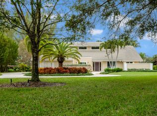 8566 Native Dancer Rd N, Palm Beach Gardens, FL 33418
