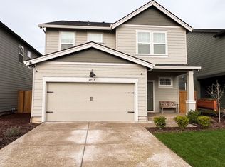 2944 W St, Springfield, OR 97477