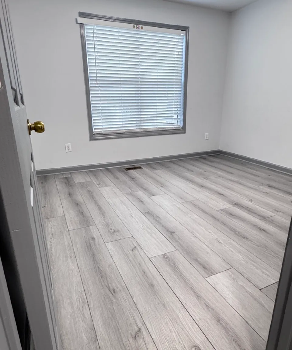 4 bed, 1973 sqft, $750 — Photo 2