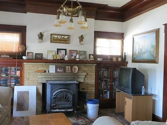 2nd image of 522 N Lincoln St