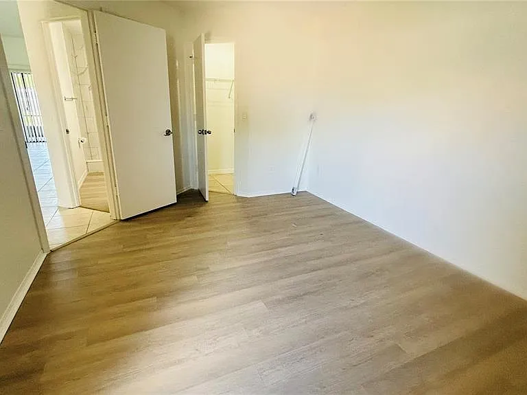 12121 Augusta Woods Cir — Photo 18