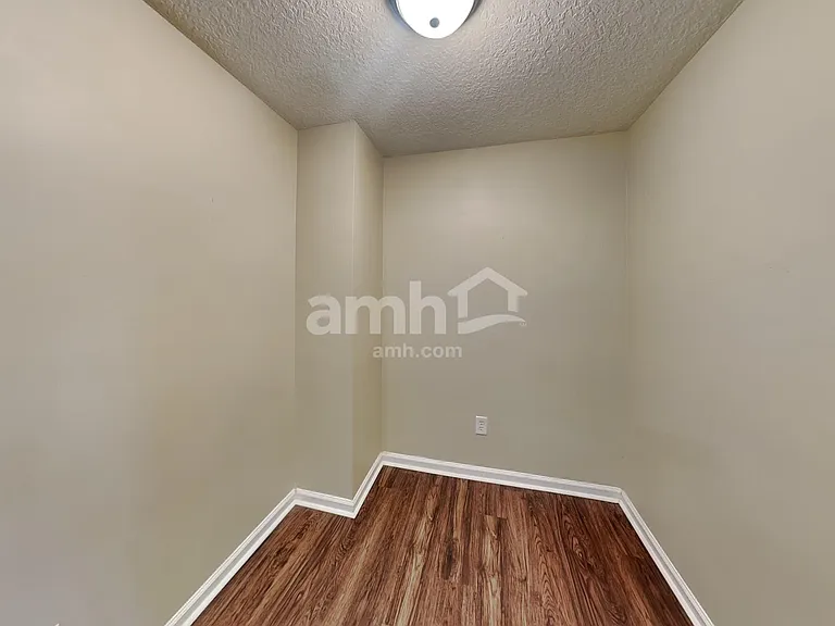 729 Porto Cristo Ave — Photo 20