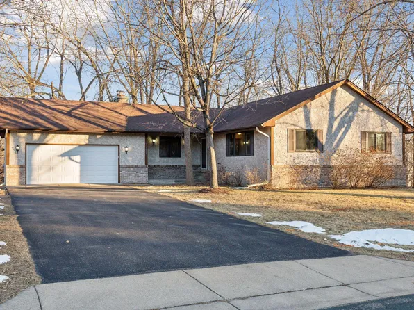 7192 Sunnyslope Dr, Maple Grove, MN 55311