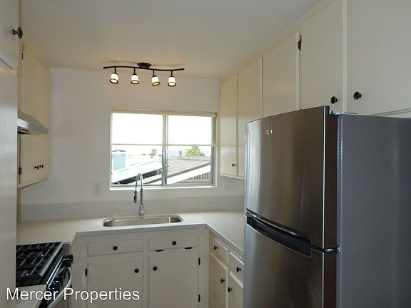 3rd image of 3662 32nd St APT 4