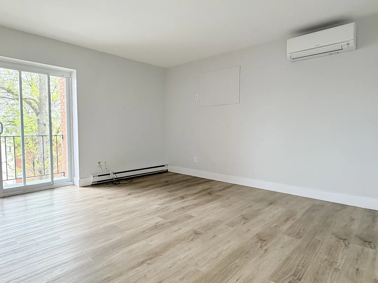 1 bed, $1,350 — Photo 4