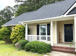 800 Marchbanks Pl, Hope Mills, NC 28348