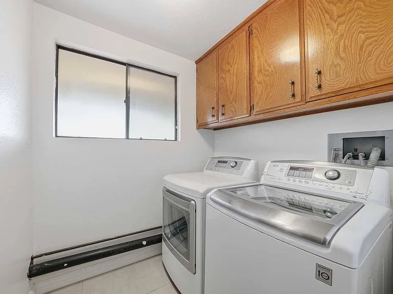 1615 California Pl — Photo 34
