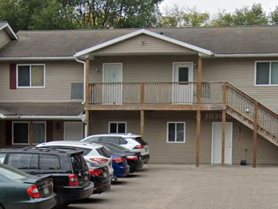 2nd image of 205 17th Ave W #E