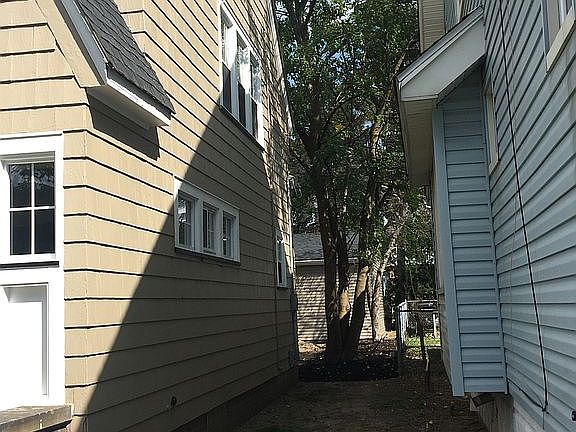 2nd image of 4707 E 94th St