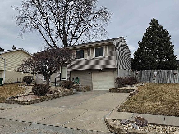2nd image of 13604 Emiline Cir
