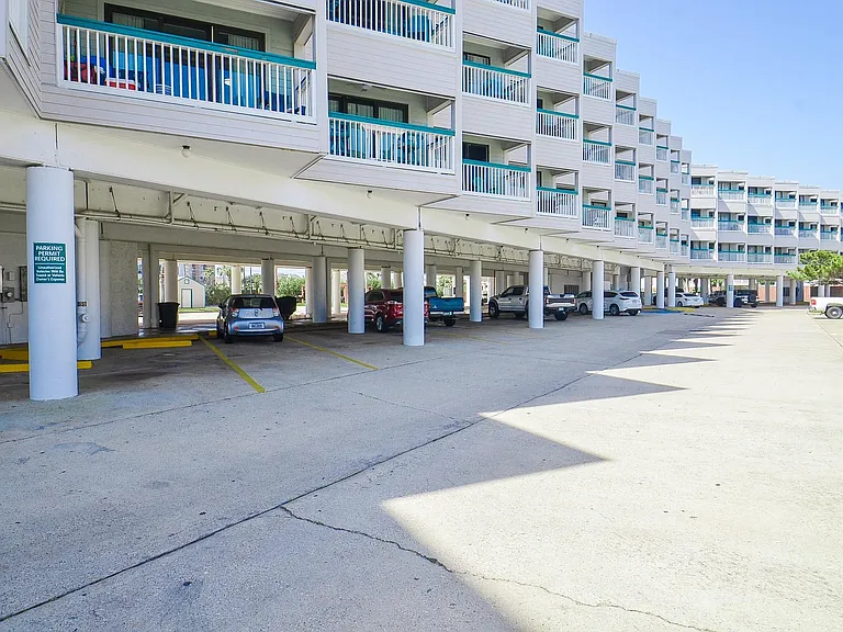 6102 Seawall Blvd #102B — Photo 17