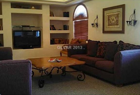 Clubhouse Int.