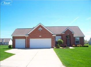5042 Westford Ct, Flushing, MI 48433