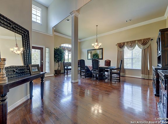 3rd image of 1806 Cactus Cir