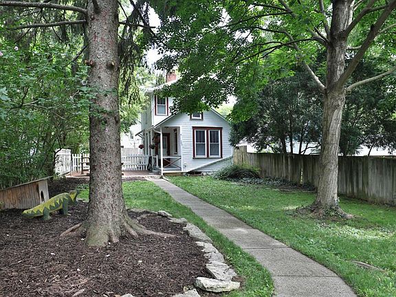 3rd image of 588 Midgard Rd