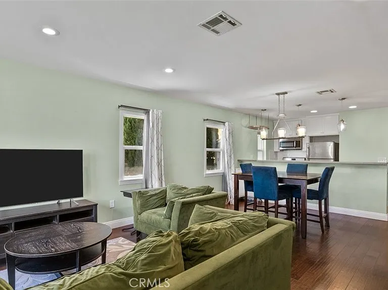 3131 Livonia Ave — Photo 7