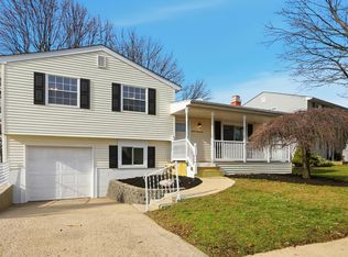 1295 Hathersage Pl, Galloway, OH 43119